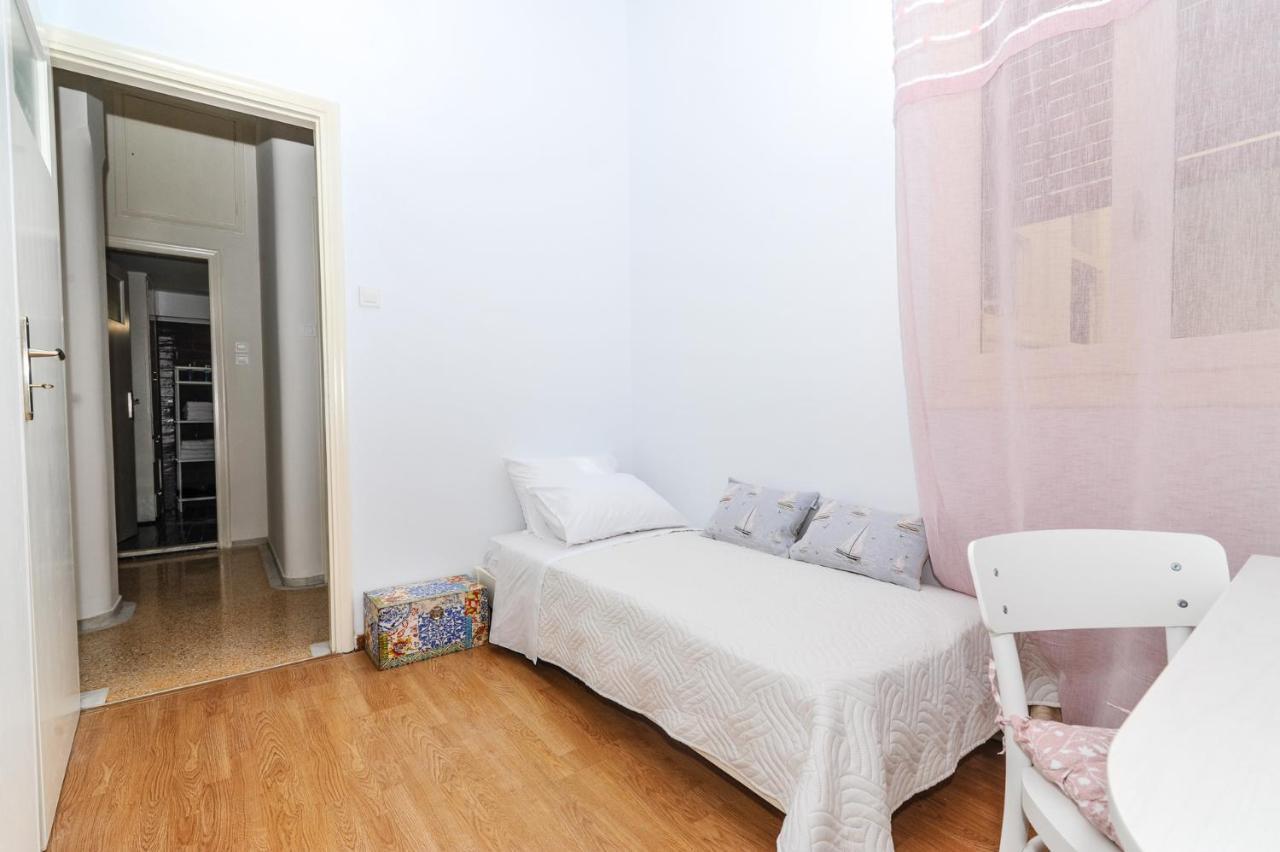 The Elegant. Spacious City Center Apartment. Heraclión Exterior foto
